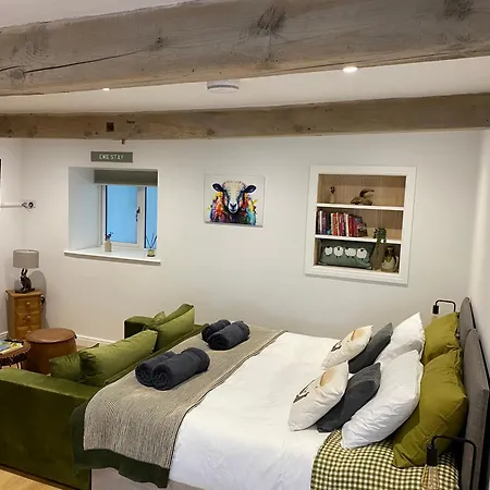 Ewe Apartment *